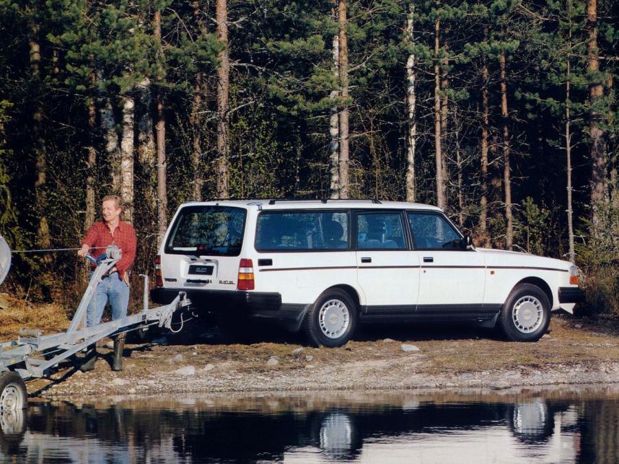  Volvo 240 GLT 1989 года  (фото 3 из 4)